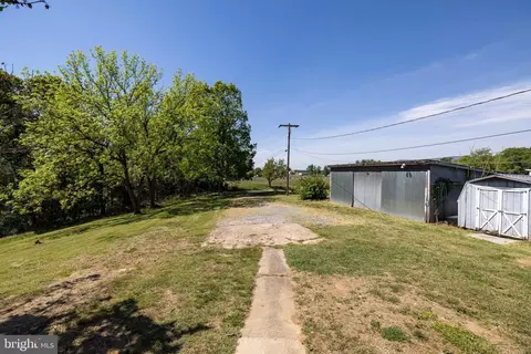 Exterior - 269 Comer Ave, Shenandoah, VA 22849 photo 2 of 8