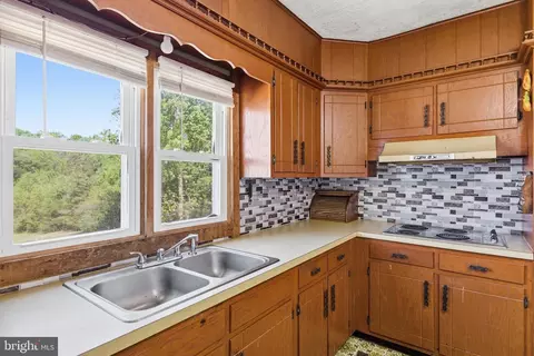 Kitchen - 269 Comer Ave, Shenandoah, VA 22849 photo 1 of 3