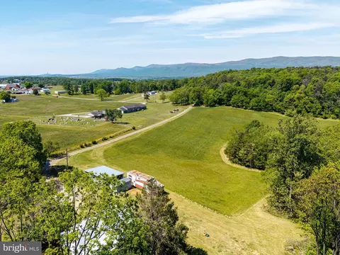 View/Area - 269 Comer Ave, Shenandoah, VA 22849 photo 2 of 14
