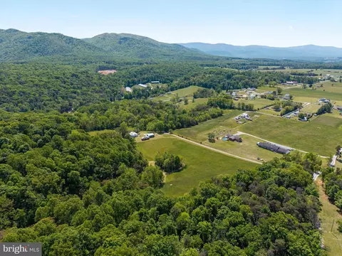 View/Area - 269 Comer Ave, Shenandoah, VA 22849 photo 9 of 14