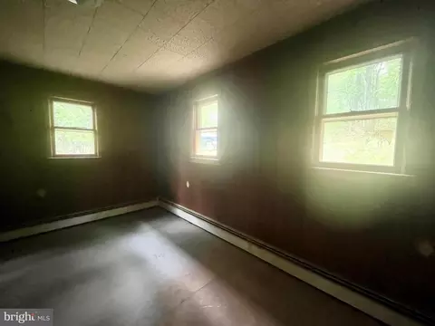 536 Circle Dr, Stanley, VA 22851 photo 11