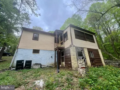 536 Circle Dr, Stanley, VA 22851 photo 3