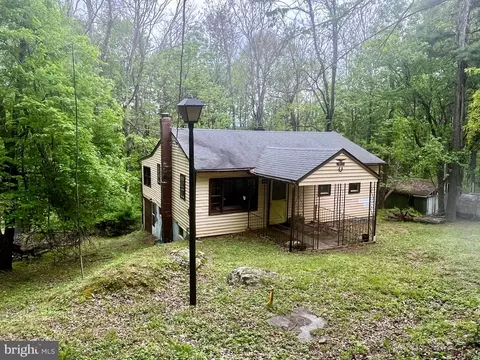 536 Circle Dr, Stanley, VA 22851 photo 5