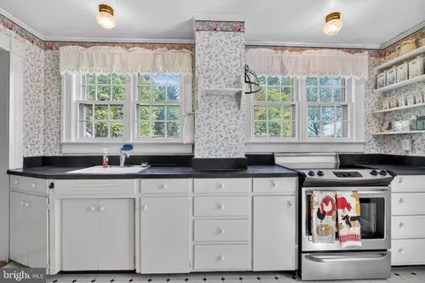Kitchen - 705 Marksville Rd, Stanley, VA 22851 photo 2 of 4