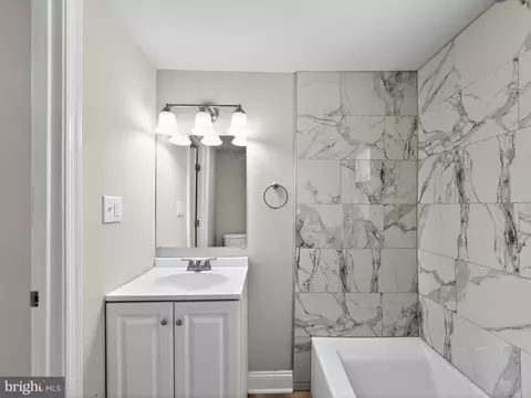 Bath - 586 Eldon Yates Dr, Stanley, VA 22851 photo 1 of 3