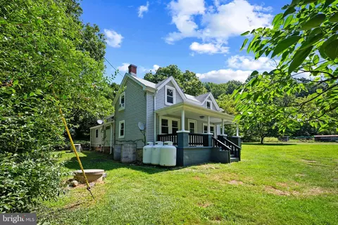 Exterior - 145 Weakley Ln, Stanley, VA 22851 photo 2 of 7