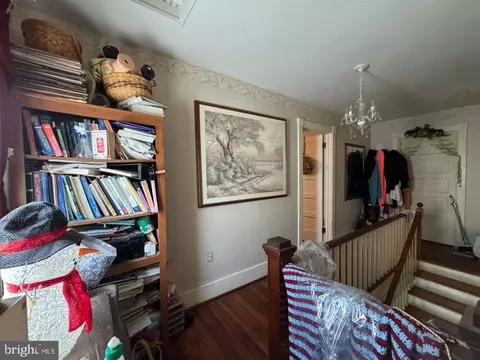 Entry Way - 1245 E Main St, Luray, VA 22835 photo 7 of 17
