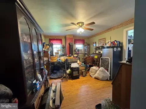 Entry Way - 1245 E Main St, Luray, VA 22835 photo 11 of 17