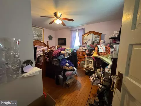 Bedroom - 1245 E Main St, Luray, VA 22835 photo 4 of 6