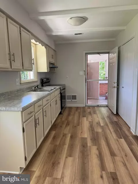 Kitchen - 2 Springcrest Dr, Luray, VA 22835 photo 1 of 3