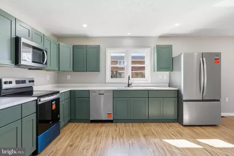 2 Massanutten Pl, Luray, VA 22835