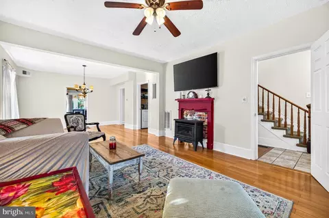 Other - 418 E Main St, Luray, VA 22835 photo 6 of 19