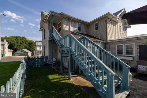 Exterior - 418 E Main St, Luray, VA 22835 photo 11 of 23