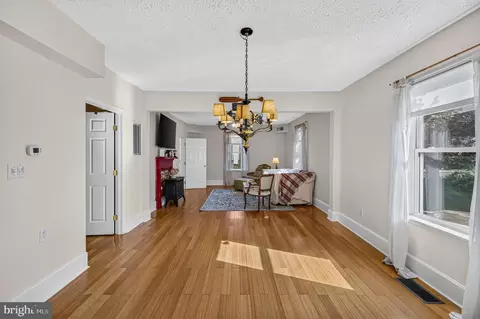 Dining - 418 E Main St, Luray, VA 22835 photo 1 of 2