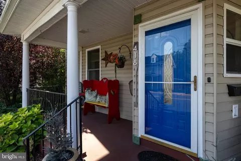 Exterior - 418 E Main St, Luray, VA 22835 photo 7 of 23