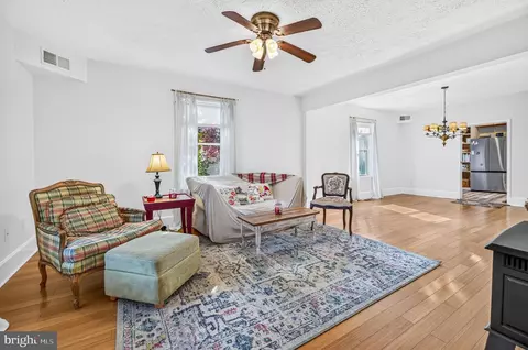 Other - 418 E Main St, Luray, VA 22835 photo 5 of 19
