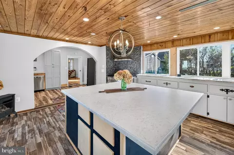 Kitchen - 418 E Main St, Luray, VA 22835 photo 5 of 10
