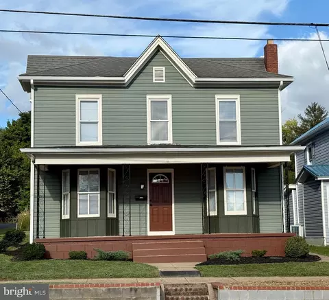 314 3rd St, Shenandoah, VA 22849