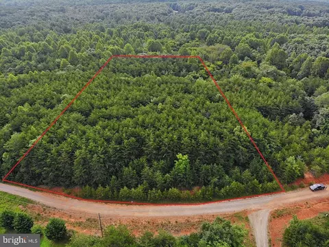 Elam Dr, Prospect, VA 23960