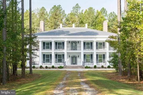 7622 Farmville Rd, Farmville, VA 23901