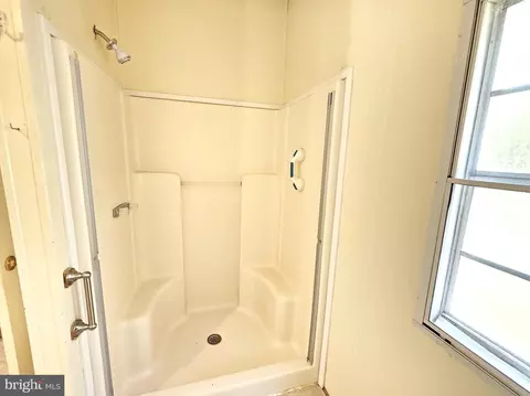 Bath - 7962 Five Forks Rd, Pamplin, VA 23958 photo 2 of 3