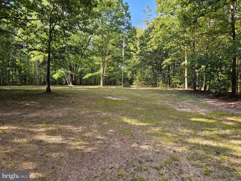 Exterior - 7962 Five Forks Rd, Pamplin, VA 23958 photo 5 of 8