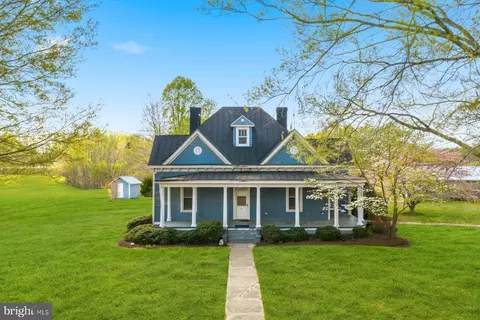 2136 Rocksprings Rd, Ringgold, VA 24586