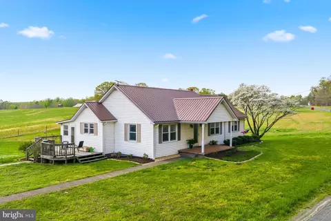 2092 Rocksprings Rd, Ringgold, VA 24586