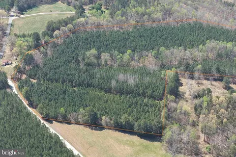 Dabney House Rd. -, Java, VA 24565