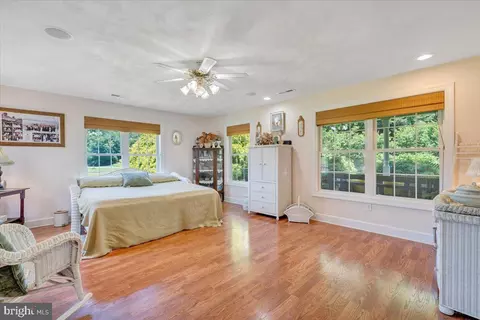 Bedroom - 2170 Lone Ivy Rd, Stuart, VA 24171 photo 9 of 10