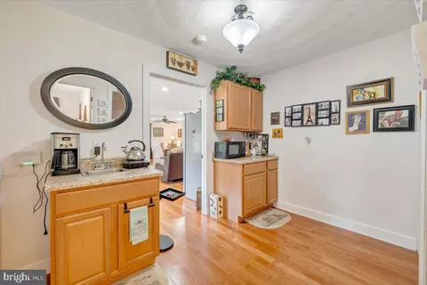 Entry Way - 2170 Lone Ivy Rd, Stuart, VA 24171 photo 3 of 3