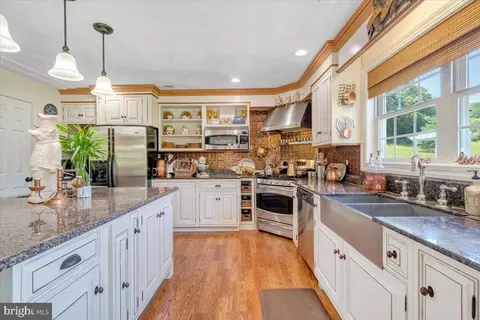 Kitchen - 2170 Lone Ivy Rd, Stuart, VA 24171 photo 6 of 8