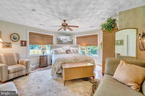 Bedroom - 2170 Lone Ivy Rd, Stuart, VA 24171 photo 6 of 10