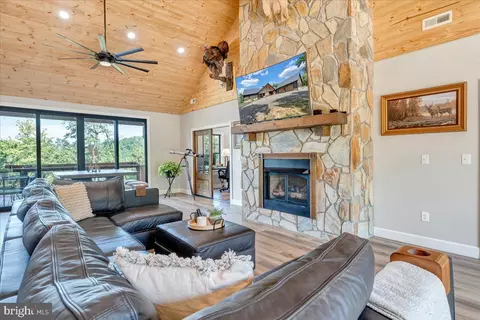 Living - 415 Grahams Farm Rd, Stuart, VA 24171 photo 5 of 5