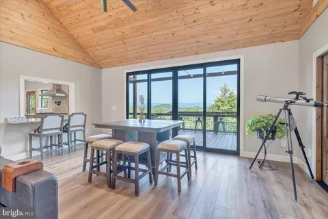 Dining - 415 Grahams Farm Rd, Stuart, VA 24171 photo 2 of 3
