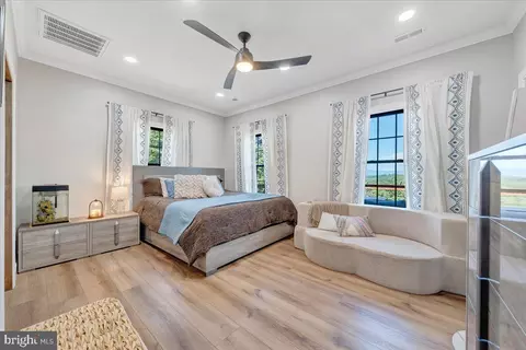 Bedroom - 415 Grahams Farm Rd, Stuart, VA 24171 photo 1 of 6