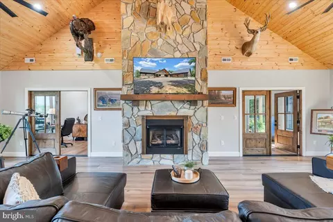 Living - 415 Grahams Farm Rd, Stuart, VA 24171 photo 4 of 5