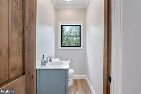 Entry Way - 415 Grahams Farm Rd, Stuart, VA 24171 photo 3 of 5