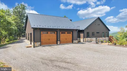 Exterior - 415 Grahams Farm Rd, Stuart, VA 24171 photo 4 of 30