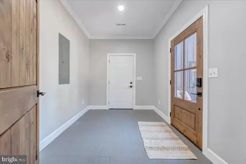 Entry Way - 415 Grahams Farm Rd, Stuart, VA 24171 photo 5 of 5