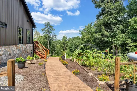 Exterior - 415 Grahams Farm Rd, Stuart, VA 24171 photo 20 of 30