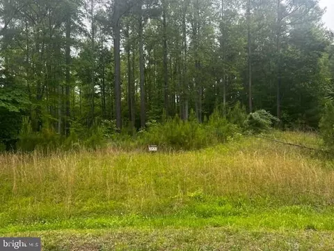 6073 Preakness Stakes Ln, Powhatan, VA 23139