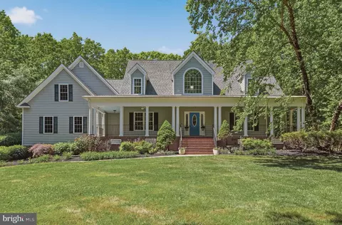 2633 Genito Rd, Powhatan, VA 23139