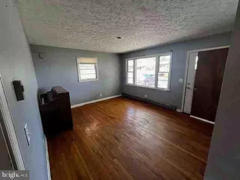 Living - 6055 Dolphus Ave, Dublin, VA 24084 photo 1 of 2