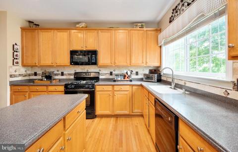 4190 Agency Loop, Triangle, VA 22172 photo 16