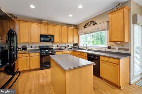 4190 Agency Loop, Triangle, VA 22172 photo 15
