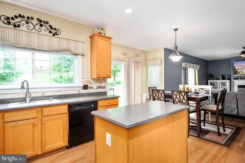 4190 Agency Loop, Triangle, VA 22172 photo 20