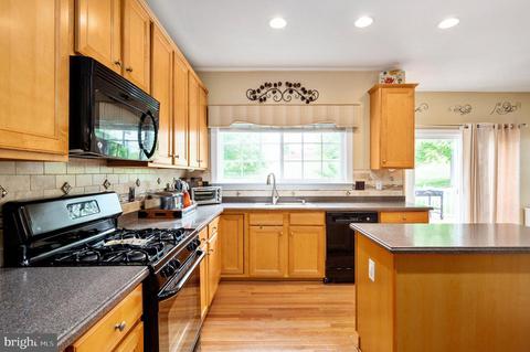4190 Agency Loop, Triangle, VA 22172 photo 18