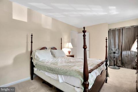 8293 Community Dr, Manassas, VA 20109 photo 17