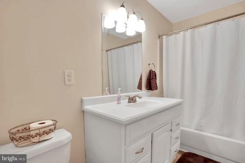 8293 Community Dr, Manassas, VA 20109 photo 21